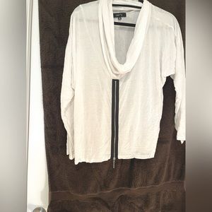 White Comfy USA long sleeve top